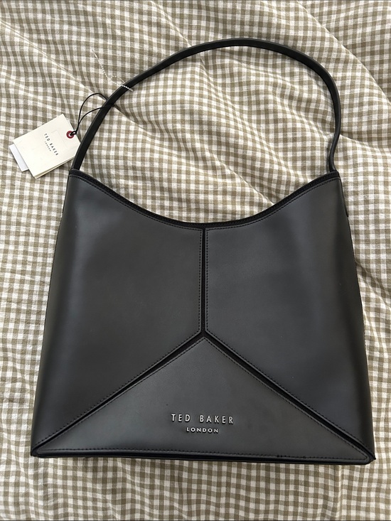 Handbags - NWT Ted baker Hannah leather bag